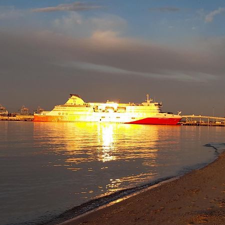 Beautiful Apartment 100Mts Near The Beach In Port Melbourne Buitenkant foto