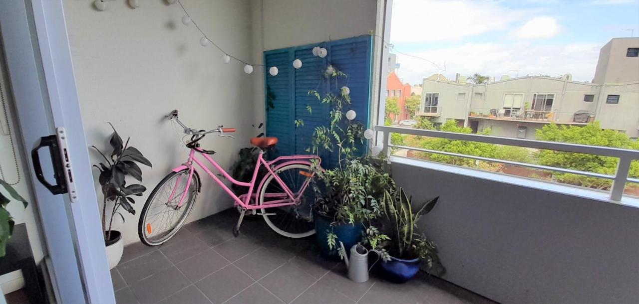 Beautiful Apartment 100Mts Near The Beach In Port Melbourne Buitenkant foto
