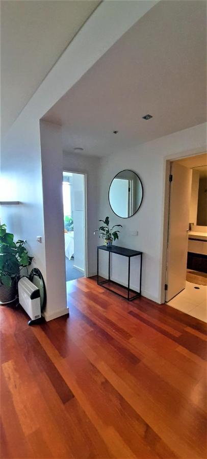Beautiful Apartment 100Mts Near The Beach In Port Melbourne Buitenkant foto