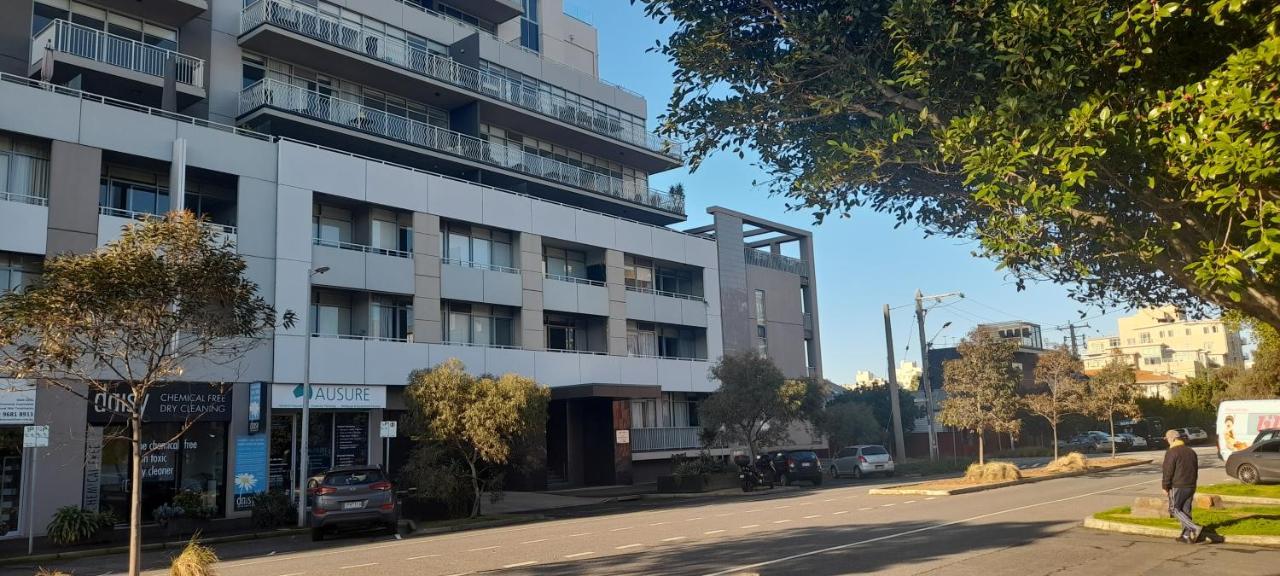 Beautiful Apartment 100Mts Near The Beach In Port Melbourne Buitenkant foto