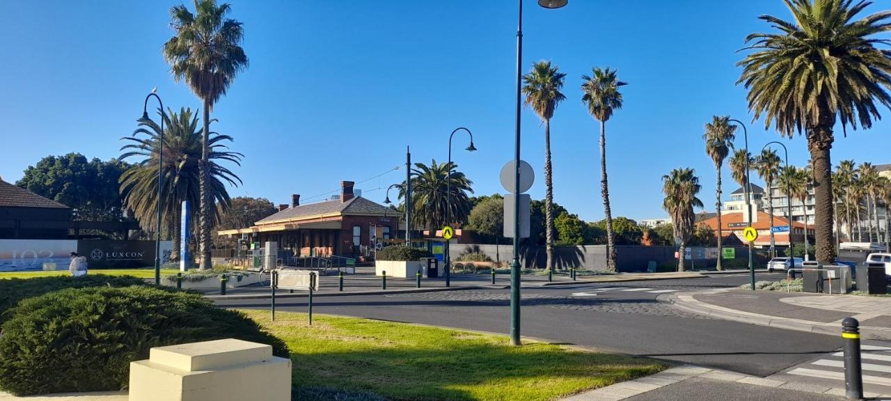 Beautiful Apartment 100Mts Near The Beach In Port Melbourne Buitenkant foto